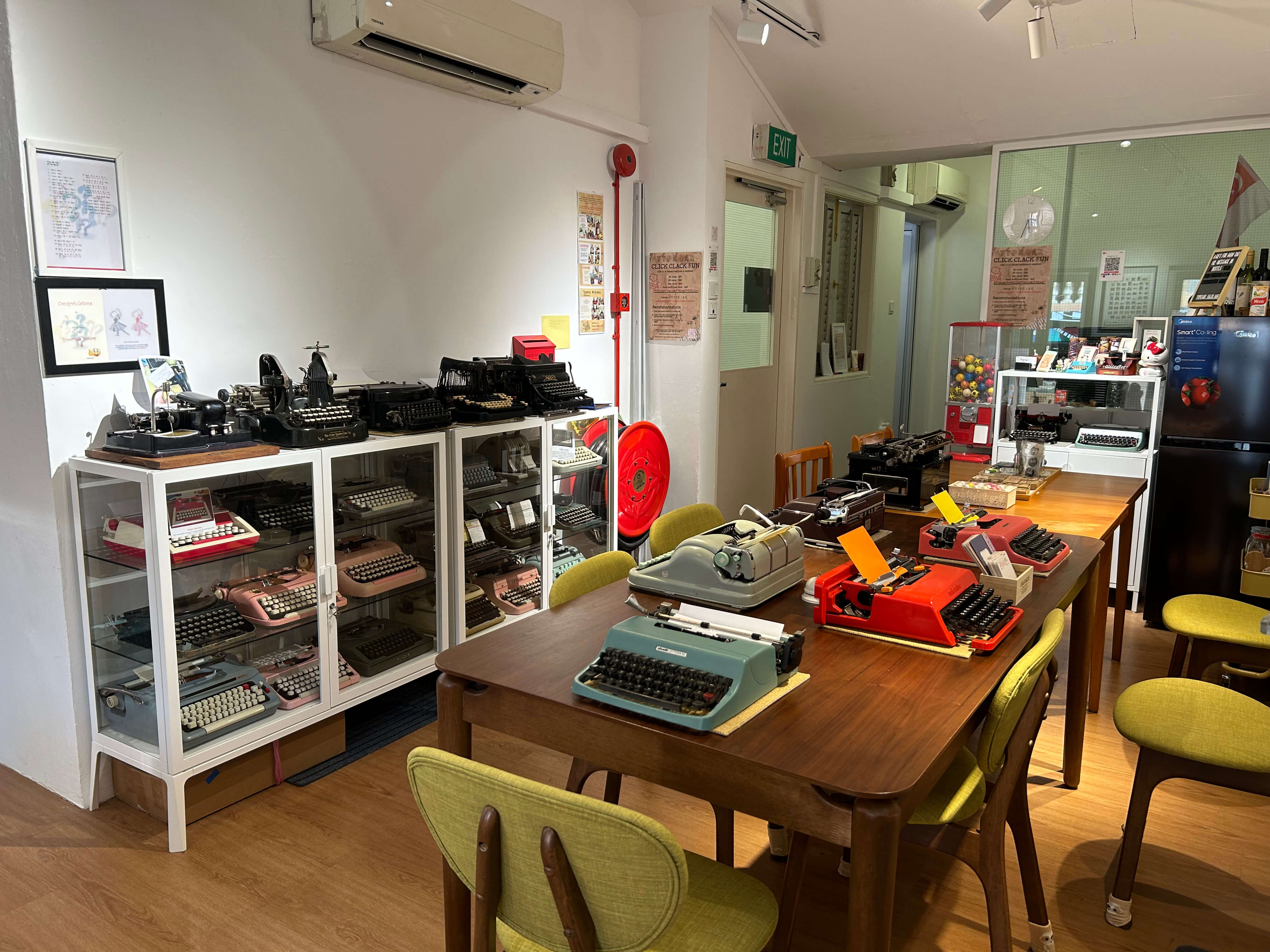type8bar-typewriter-shop-singapore