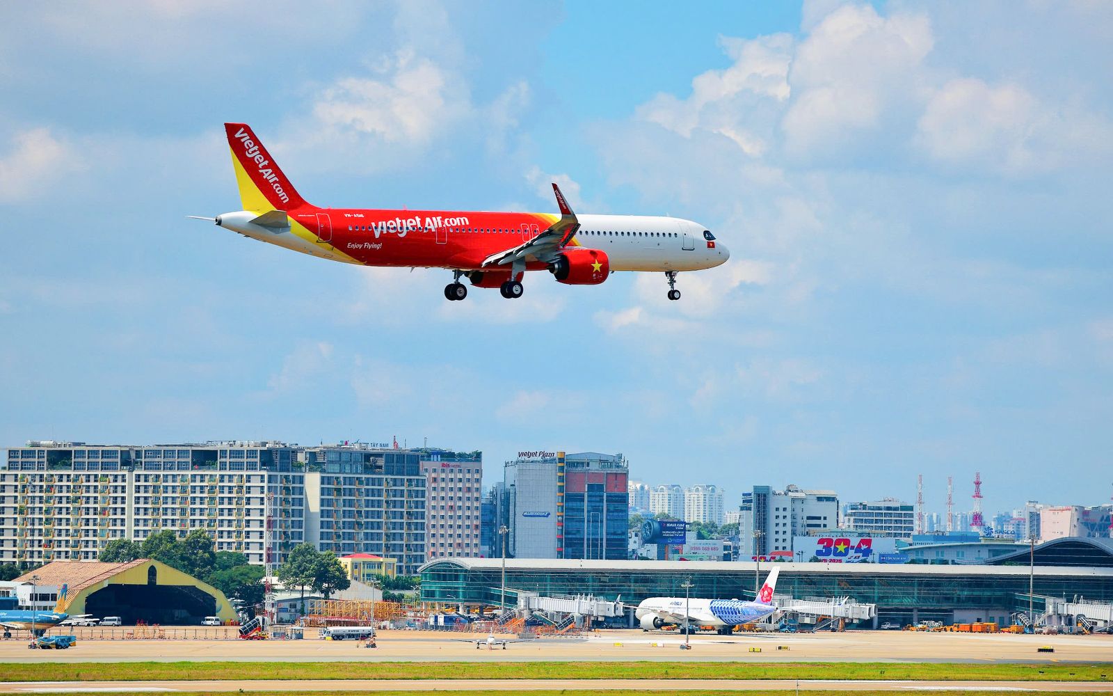 Vietjet's new Airbus A321neo ACF aircraft 