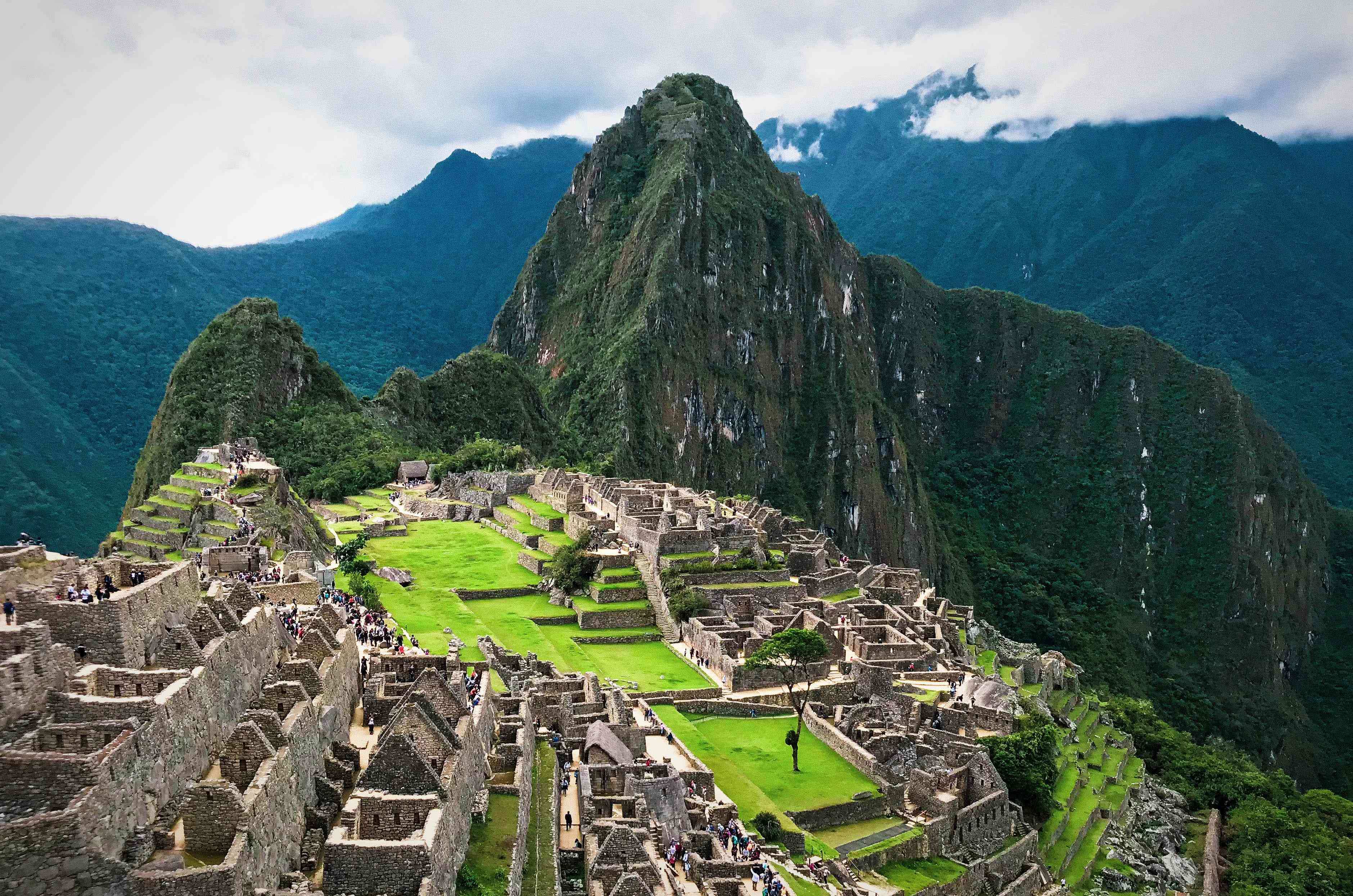 Machu-Picchu-Pueblo-Peru