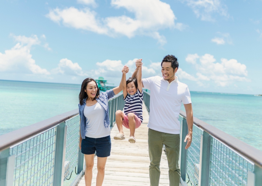 Guide to the Best Family Travel Insurance in Singapore (2025): Cost, Coverage, Age Limits and More