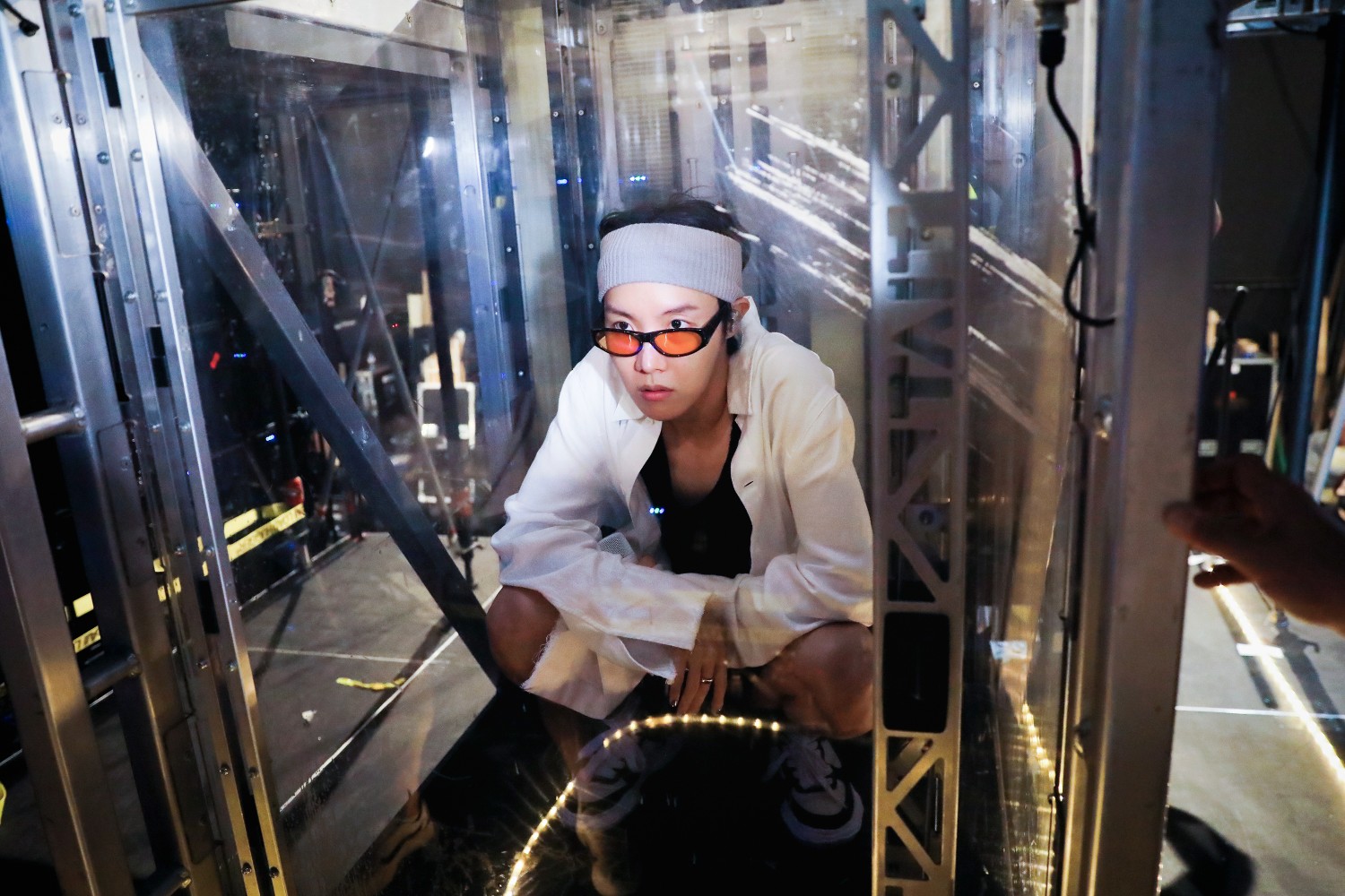 Disney+ j-hope-IN-THE-BOX