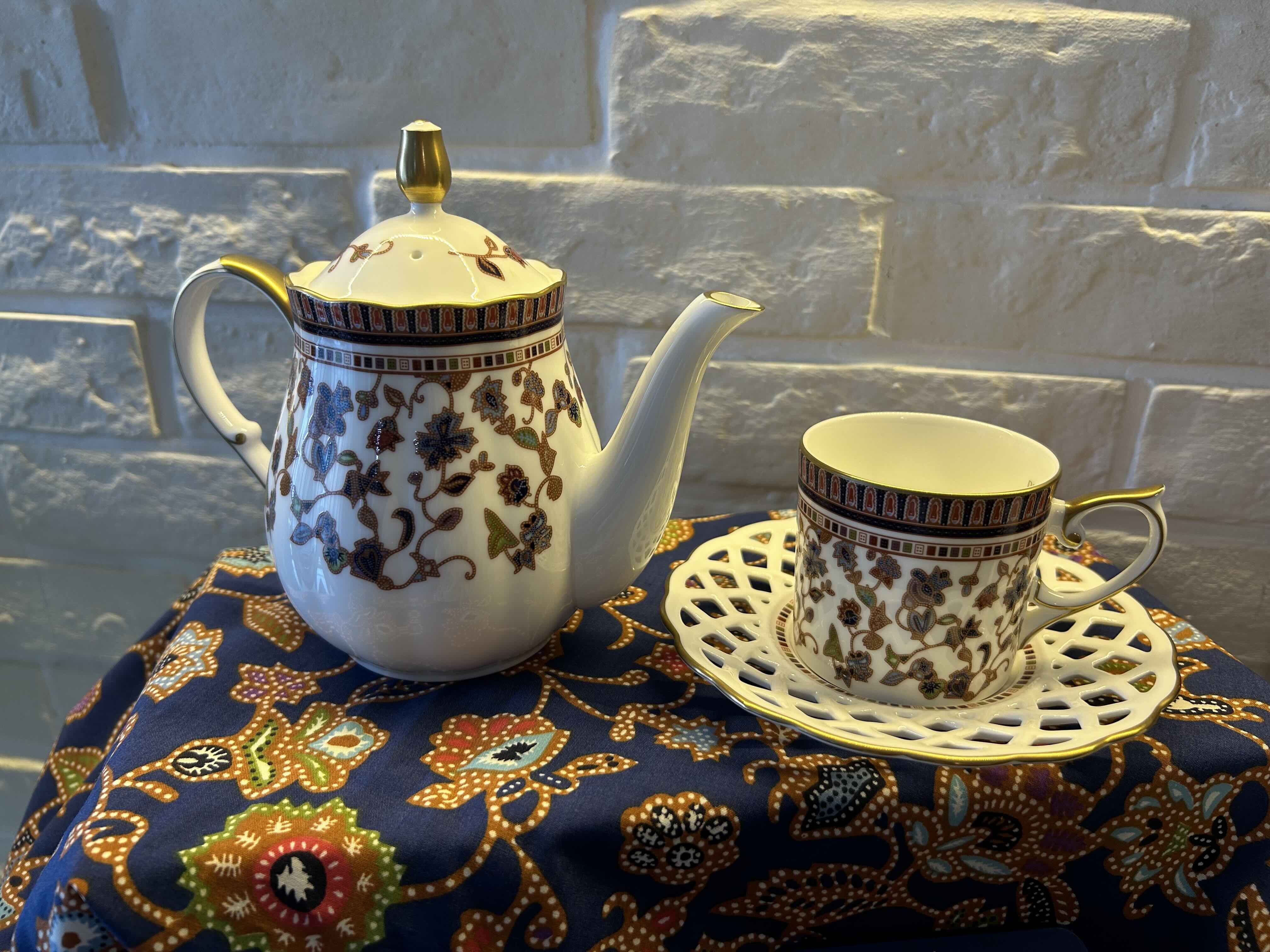 sia tea set